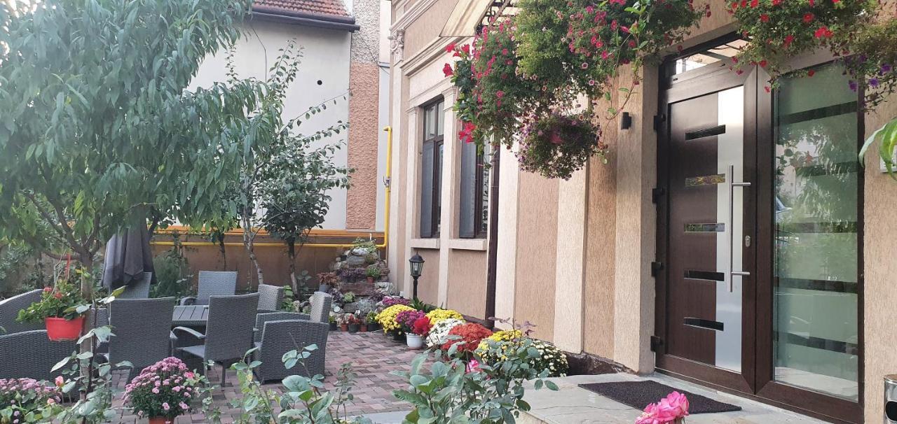 Casa Domneasca Rarau Hotell Câmpulung Moldovenesc Exteriör bild