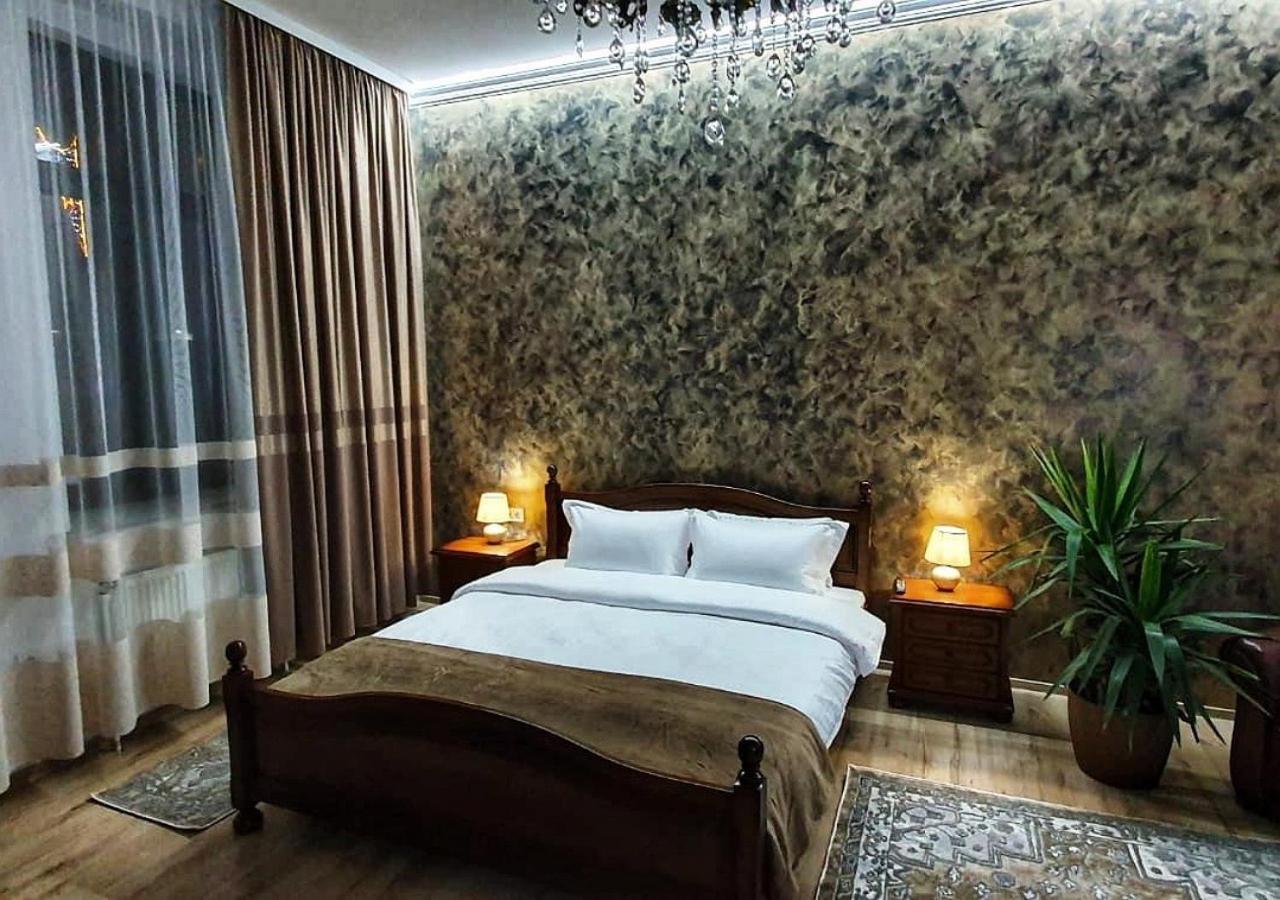 Casa Domneasca Rarau Hotell Câmpulung Moldovenesc Exteriör bild